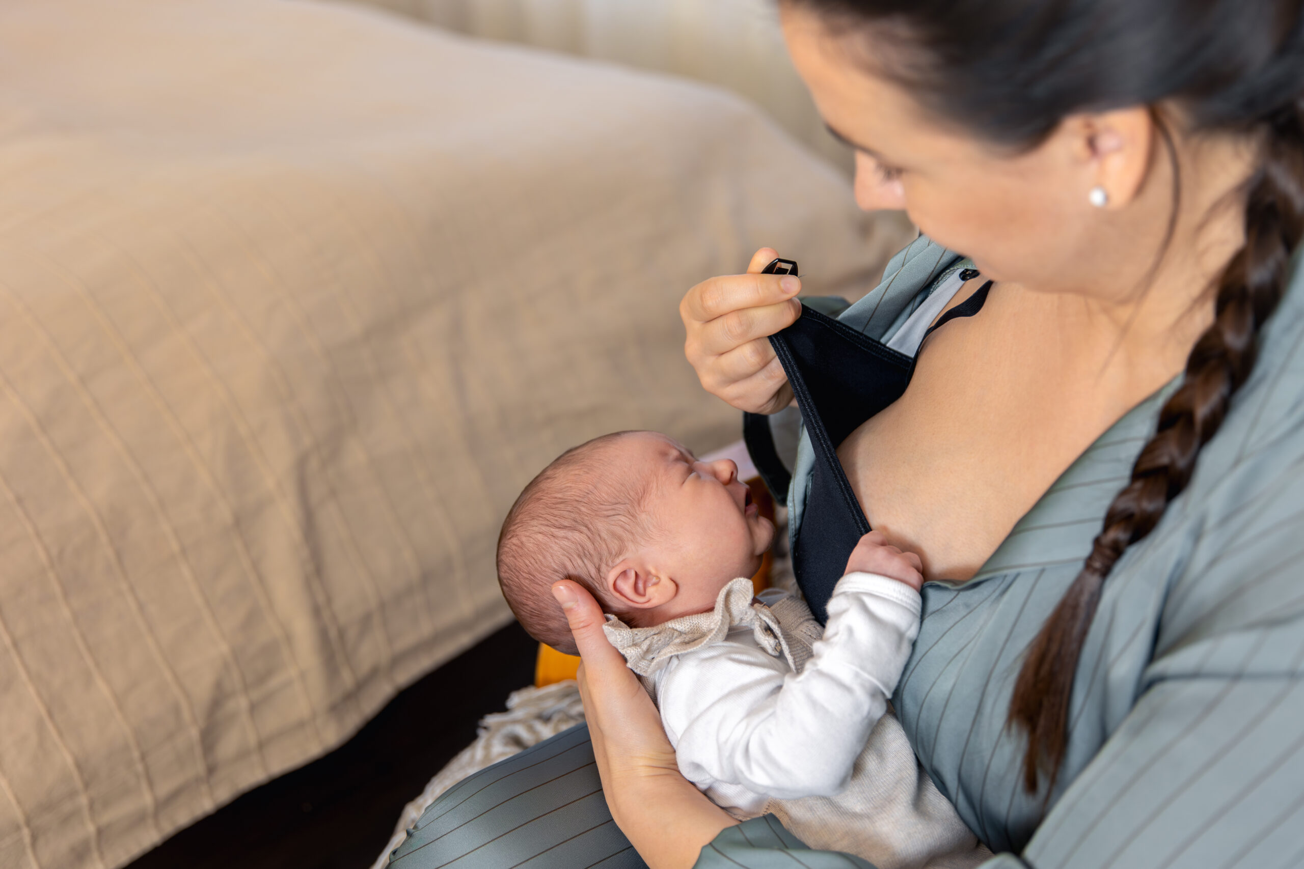baby breastfeed after tongue tie release